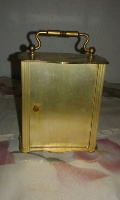 Ceas model vechi "Wm. Widdop Brass Carriage Quartz" Est. 1883