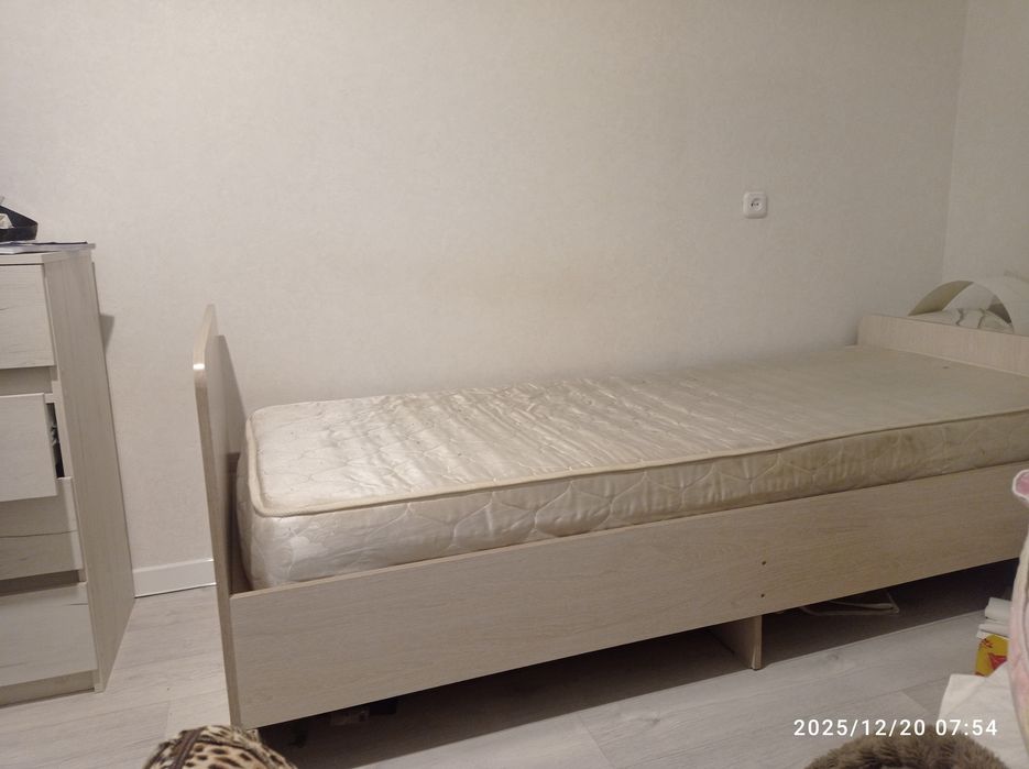 Кровать односпальная