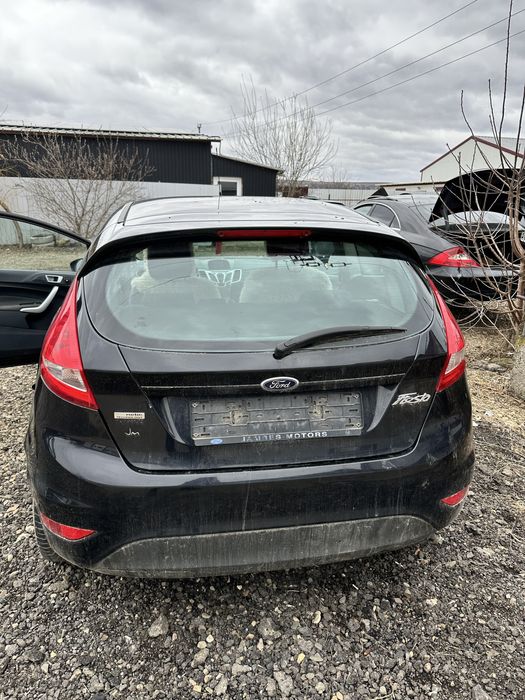 Dezmembrez ford fiesta 2013