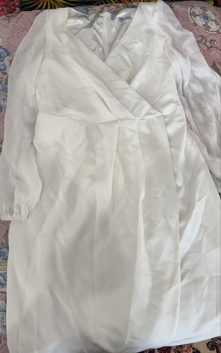 Продам платья и брючный костюм