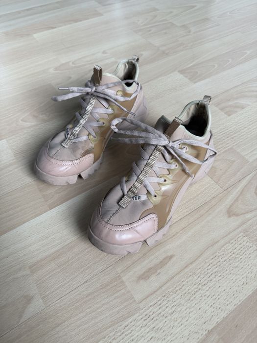Dior кроссовки пудрово розовые D-connect
