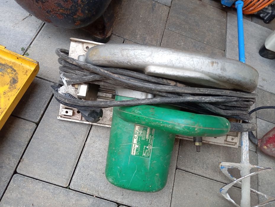 Scule electrice și pe acumulator