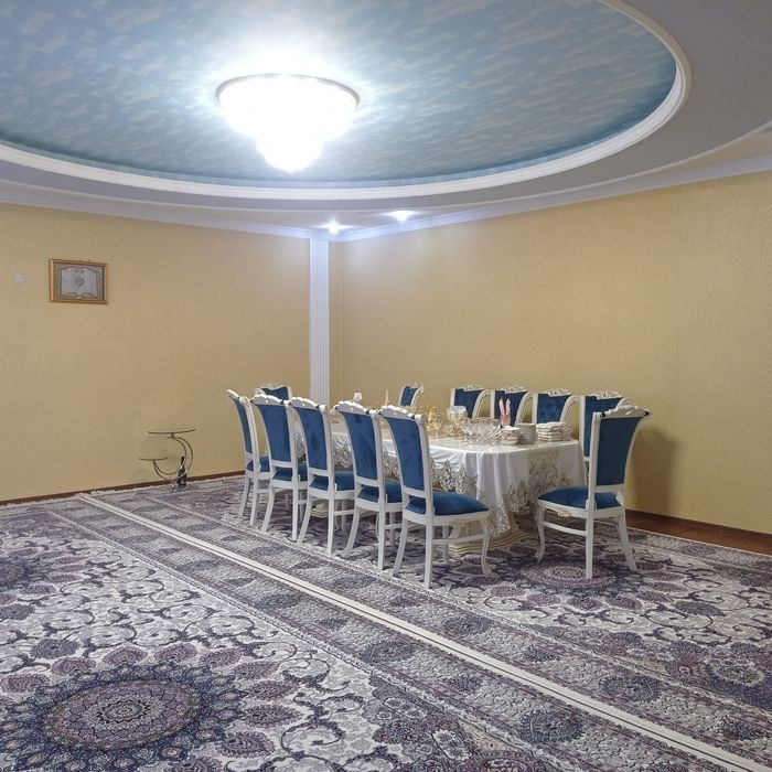 Продаётся большой благородный уютный Евродом 2эт в Кибрае вдоль дороги