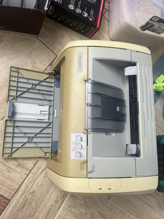 Лазерный принтер HP LaserJrt 1020