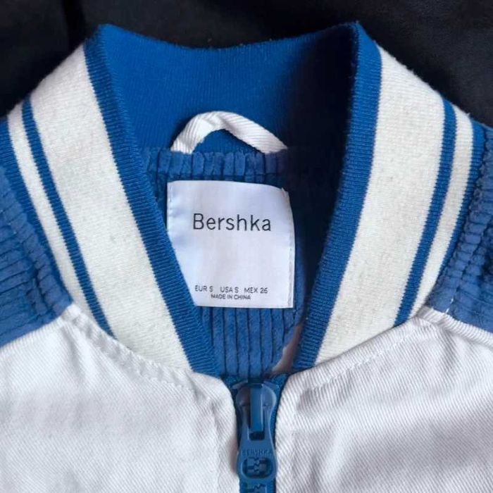 Geaca de blugi sport Bershka alb-albastru Maybe