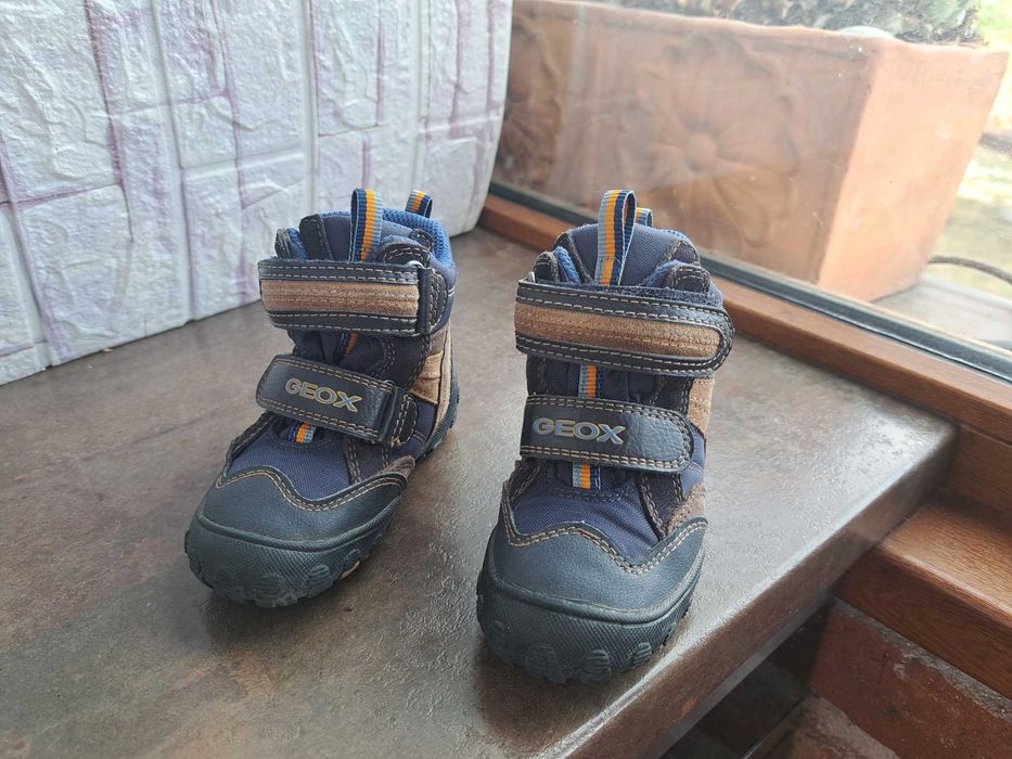 детски ботуши,зимни обувки,боти,апрески,Geox номер21 за момче,геокс