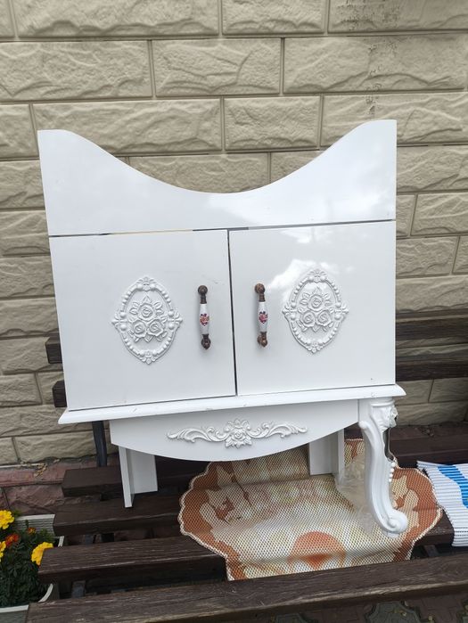 Раковина керамическая