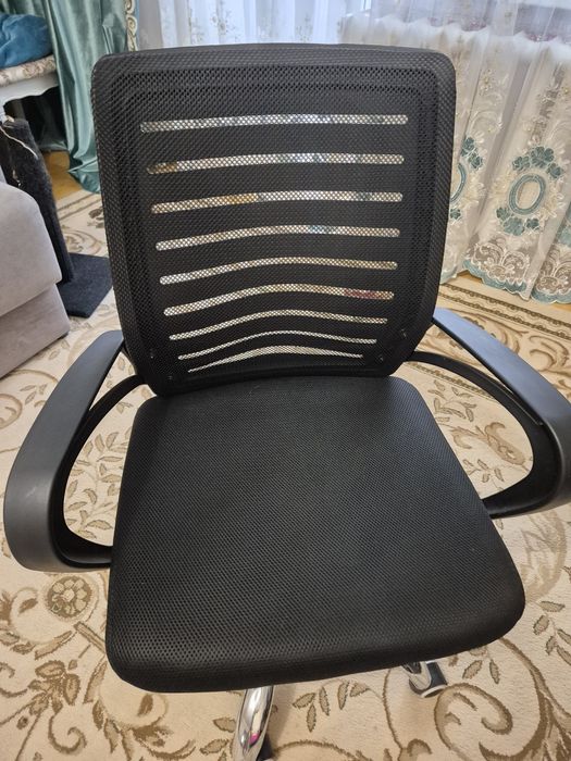 Продам кресло офисное