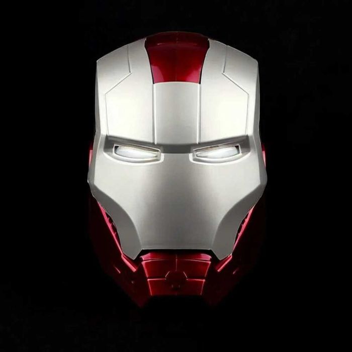 Marvel Маска Електронен шлем Iron Man светещи очи Железния човек