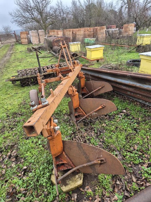 Плуг 3х40 готов за работа