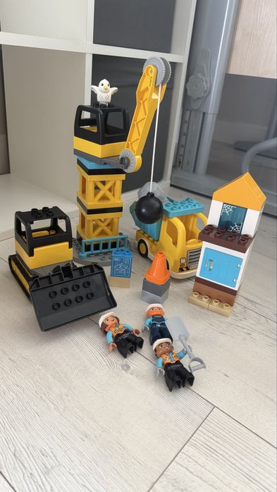 Продам наборы Lego Duplo стройка