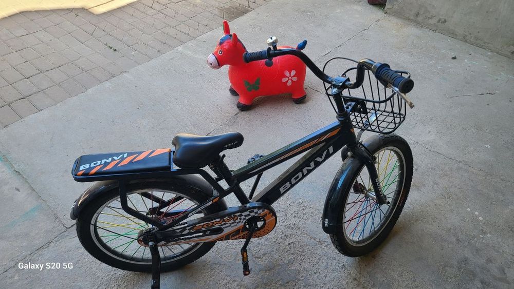 Bolalar velosipedi YANGI