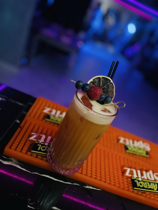 Cocktail Bar/Bar mobil/tort de shoturi/începând de la 3.000 RON