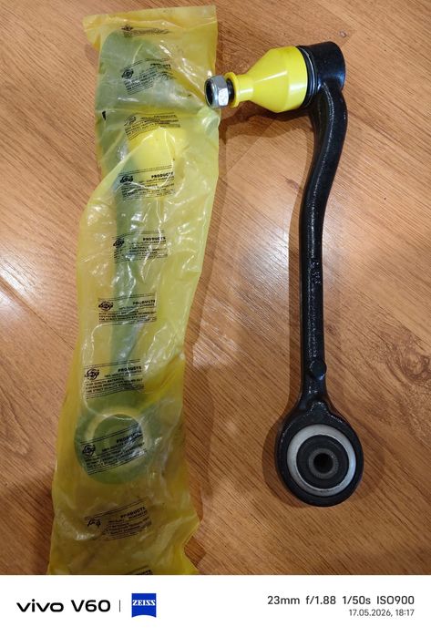 Запчасти на BMWX5 e53