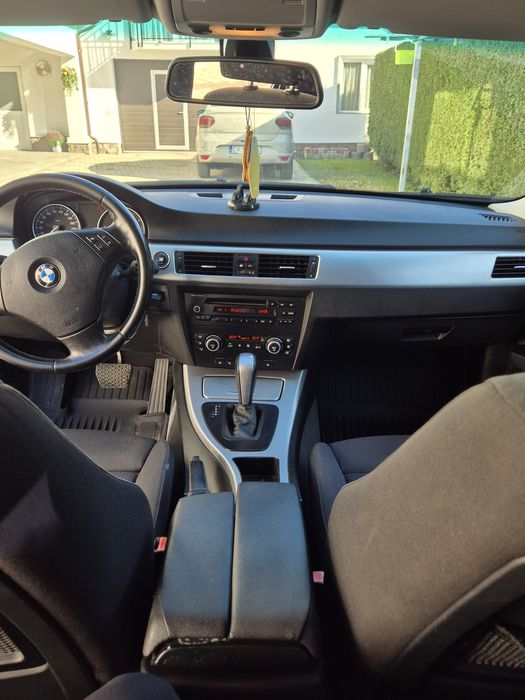 Vând BMW seria 3