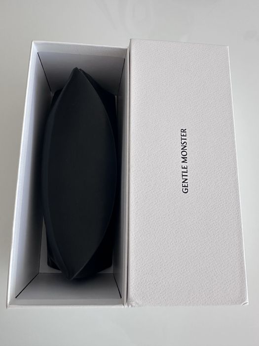 Очки солнцезащитные