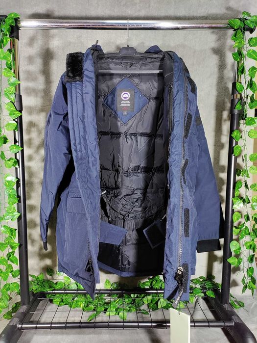 Geaca CANADA GOOSE marimea L