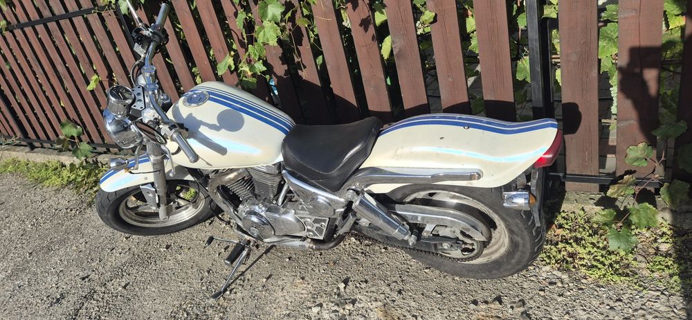 Vand Suzuki Marauder VZ800