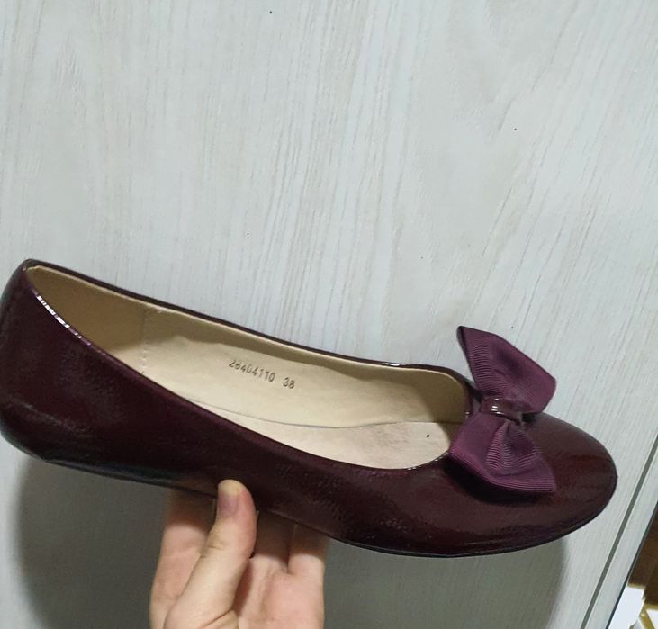 Туфли красивые с жемчугами и бантиками