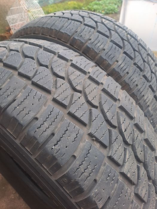 Гуми 235/65/16 C Зимни с голям грайфер