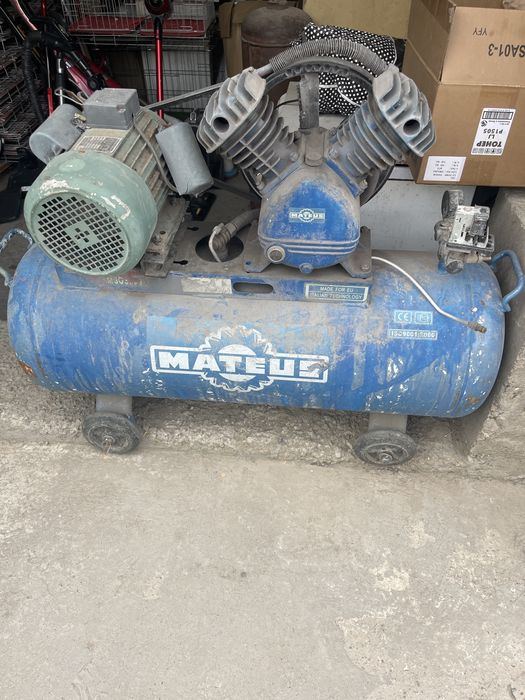 Компрессор 100л