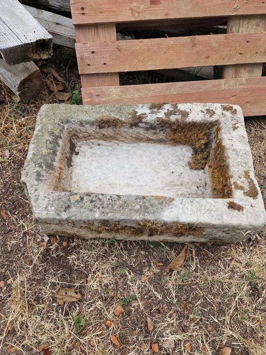 Каменни корита(различни размери)