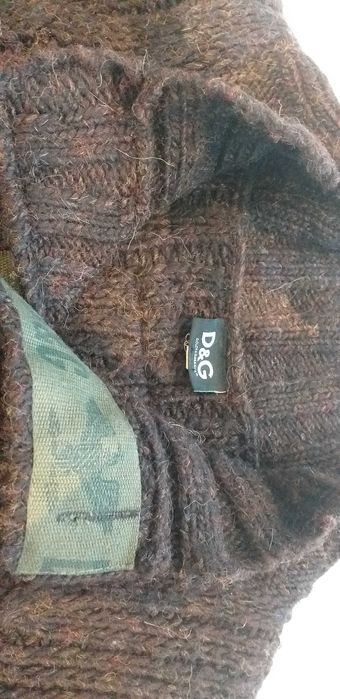 Оригинална мъжка  жилетка размер хл-ххл цена 100лв.