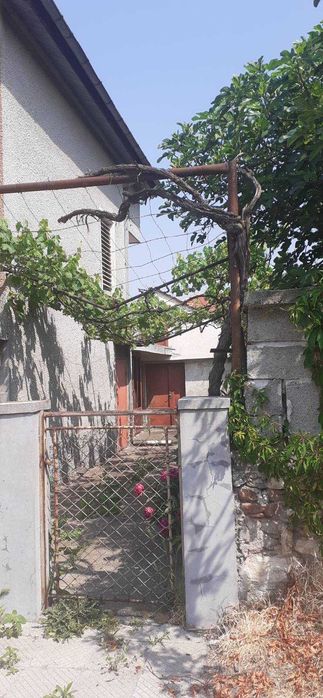 Продава се Къща в с. Златовръх, Област Пловдив - 126 кв.м за 627 €/кв.м - Снимка #2