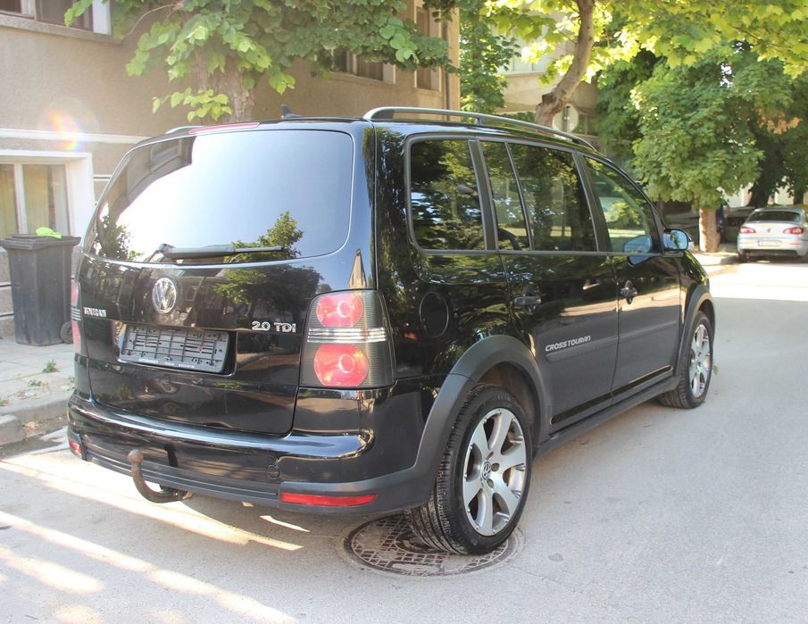 VW Touran Cross  2.0 TDI   6+1 места  нов внос - ЛИЗИНГ