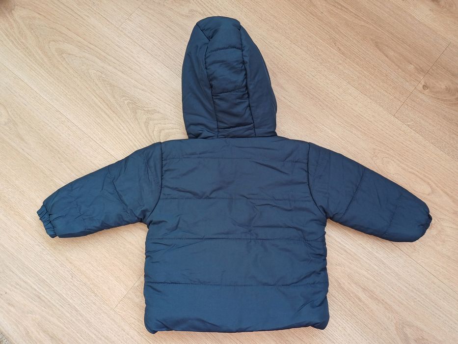 НОВО Бебешко яке с качулка 6-9м