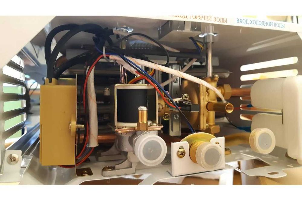 Газовый водонагреватель BaltGaz VEKTOR 10 литров, год гарантии!