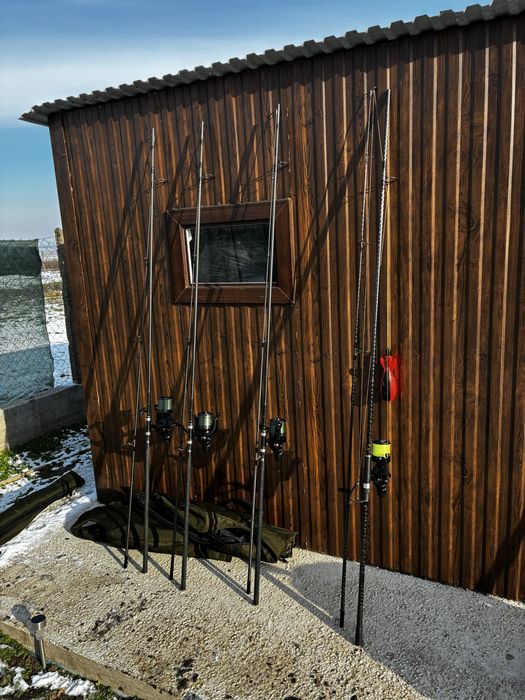 Baterie lansete Shimano Tx-7 + hi s spomb cu mulinete daiwa whisker