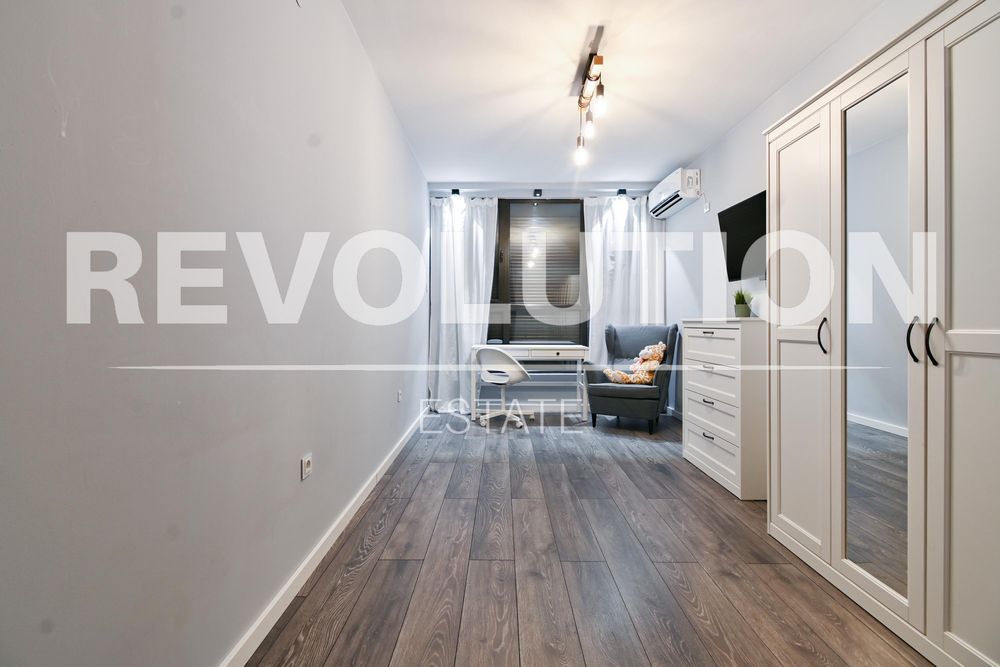 Дава се под наем Тристаен апартамент в София, Витоша - 108 кв.м за 830 € - Снимка #12