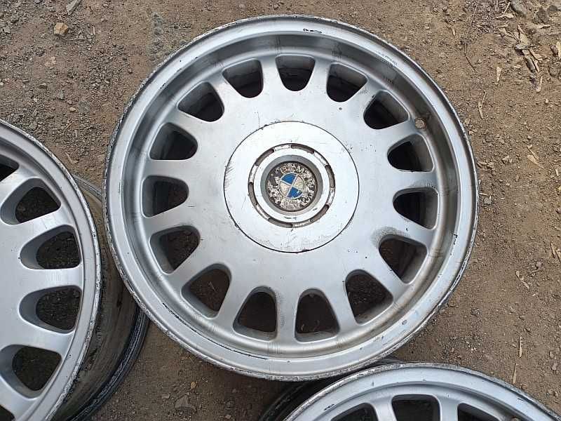 Продам легкосплавные диски на автомашину БМВ 5 e38