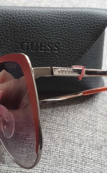 Guess - Ochelari de soare cat-eye cu rama metalica