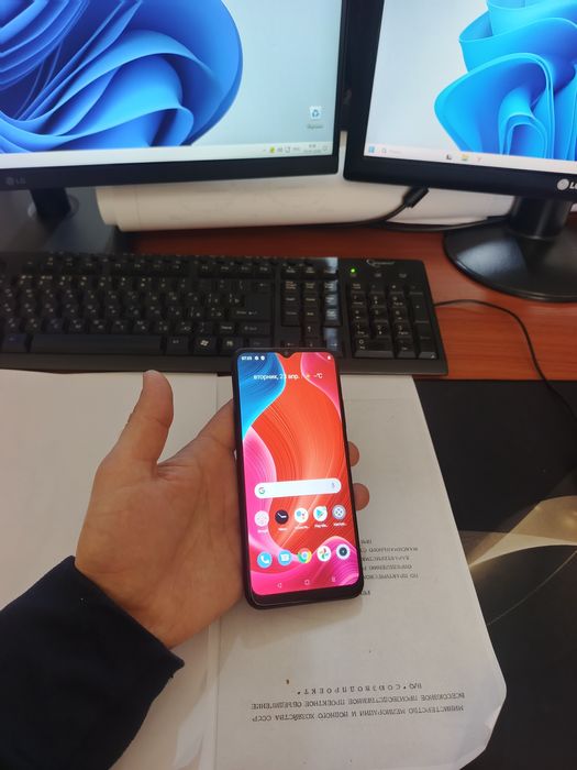 Realme C21Y 4/64(2023) iwlawi zur aybi yuq tozza telefon