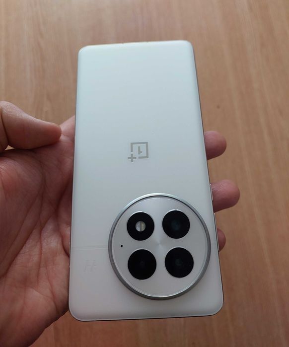 OnePlus 13 – stare excelentă , 512GB, ca nou