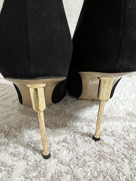 Продам новые сапоги 15000 тенге