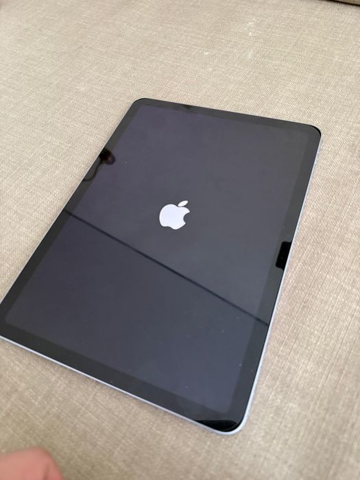 Продам ipad air 11 M3 новый