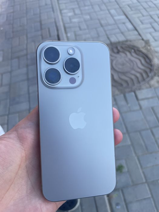 iPhone 15 pro 256gb