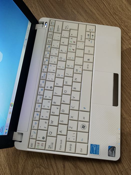 Mini Laptop Asus display 11 inch led,160gb memorie,baterie buna cu inc