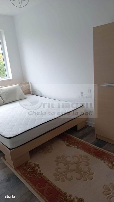Apartament cu 3 camere si balcon - zona Podu Ros - 450€