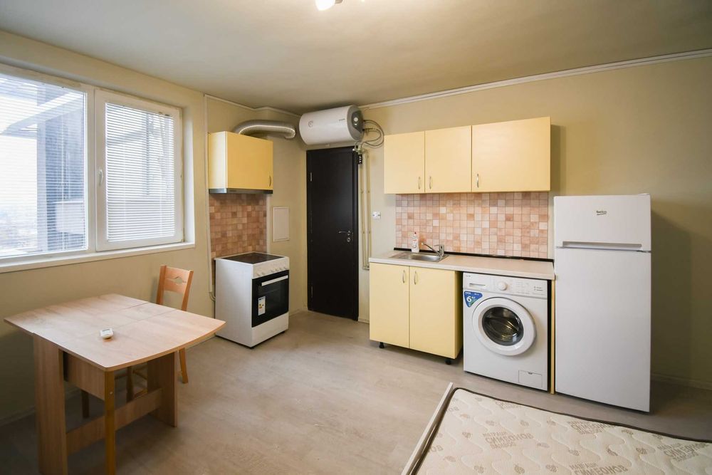 Дава се под наем Едностаен апартамент в София, Банишора - 30 кв.м за 323.85 € - Снимка #2