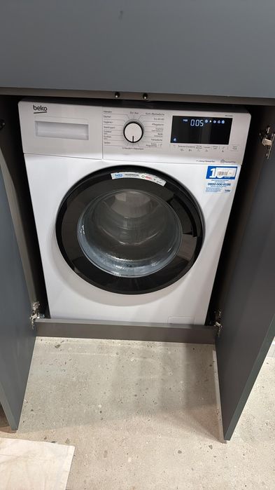 Дава се под наем Двустаен апартамент в Пловдив, Остромила - 60 кв.м за 450 € - Снимка #8