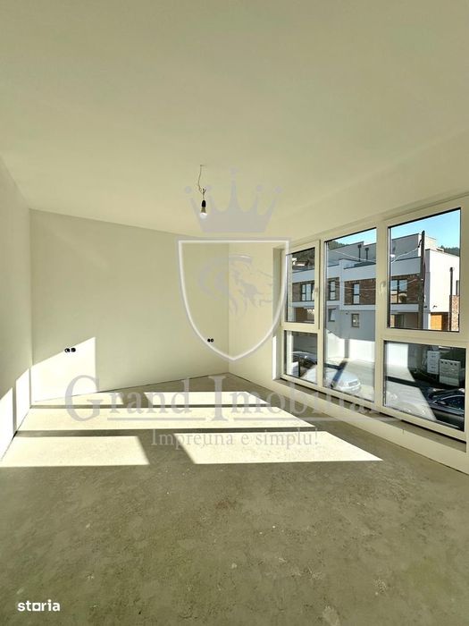 Duplex de vanzare 270 mp, zona Floresti