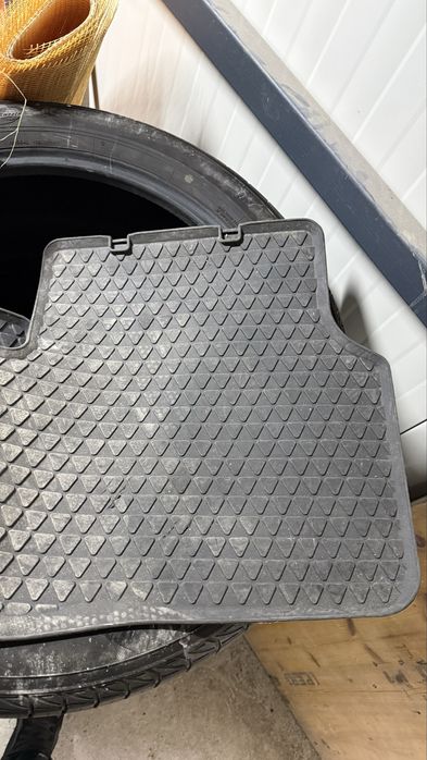 Roti 235 60 18/ anvelope 235 55 19/ presuri cauciuc VW Passat