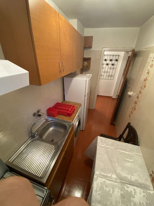 Proprietar dau in chirie garsoniera Metrou Lujerului 35mp