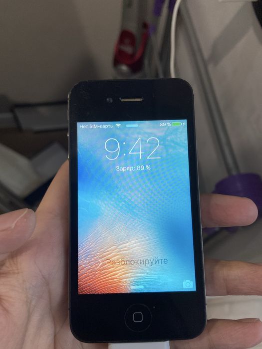 Продам Iphone 4S