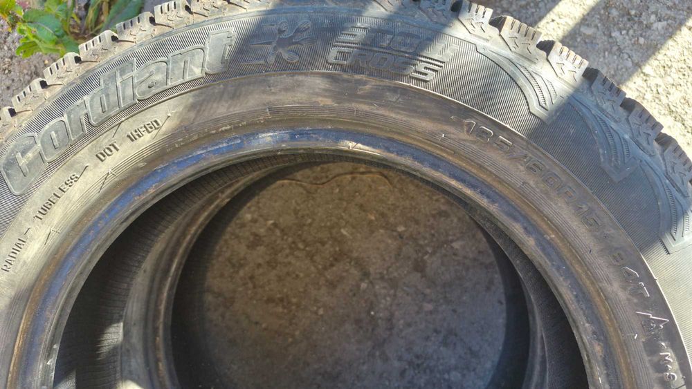 Продам две шины  185/60/15