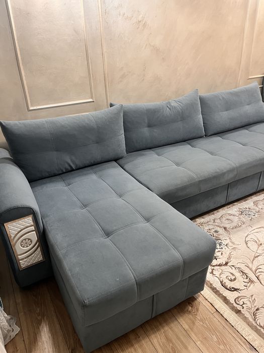 Диван в хорошем состоянии